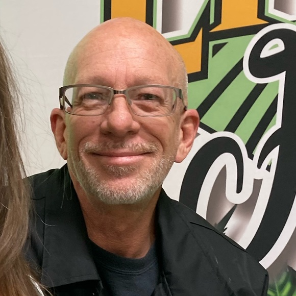 Meet your Posher, Posh - Picture 2 of 2